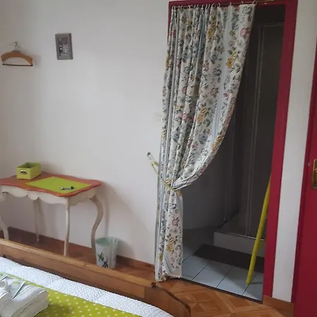 Au Relais Des Songes Bed & Breakfast La Reorthe